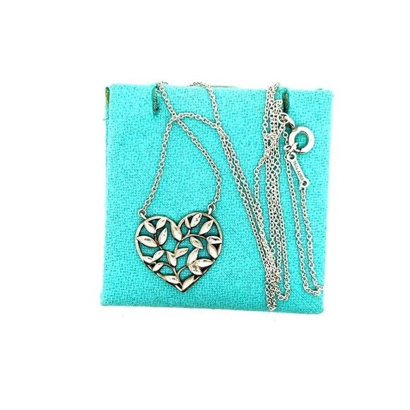 T&Co. 925 Paloma Picasso Olive Leaf Heart Pendant Necklace - Picture 3 of 7
